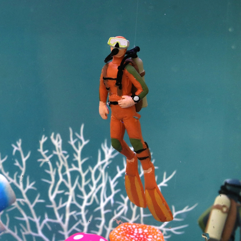 水族館ダイバー装飾フローティング樹脂ダイバーハンドカラーリン - All Fish In Aquarium のレビューと価格